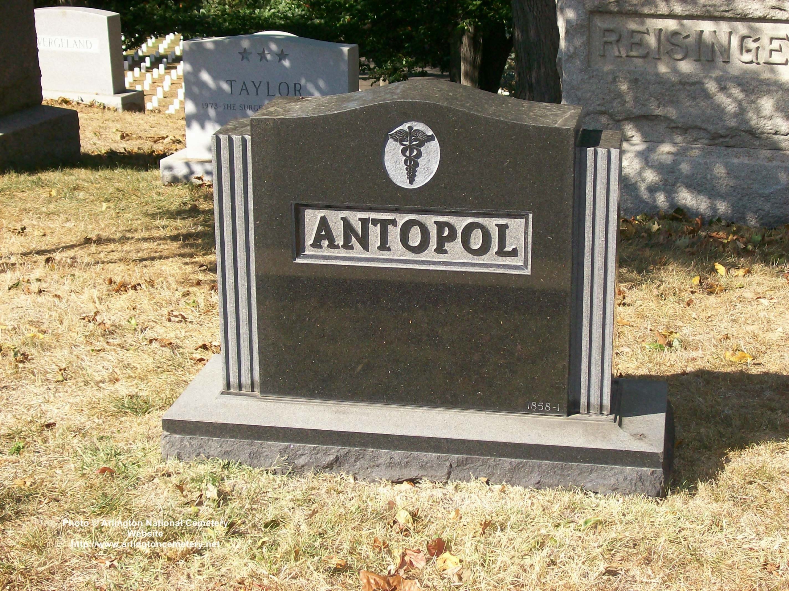michael-antopol-gravesite-photo-october-2007-001