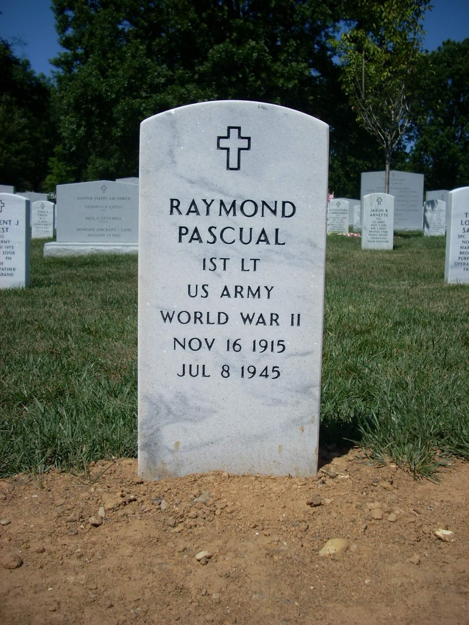 raymond-pascual-gravesite-photo-august-2008-001