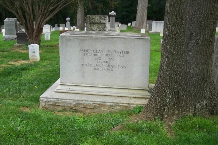 actaylor-gravesite-section1-062803