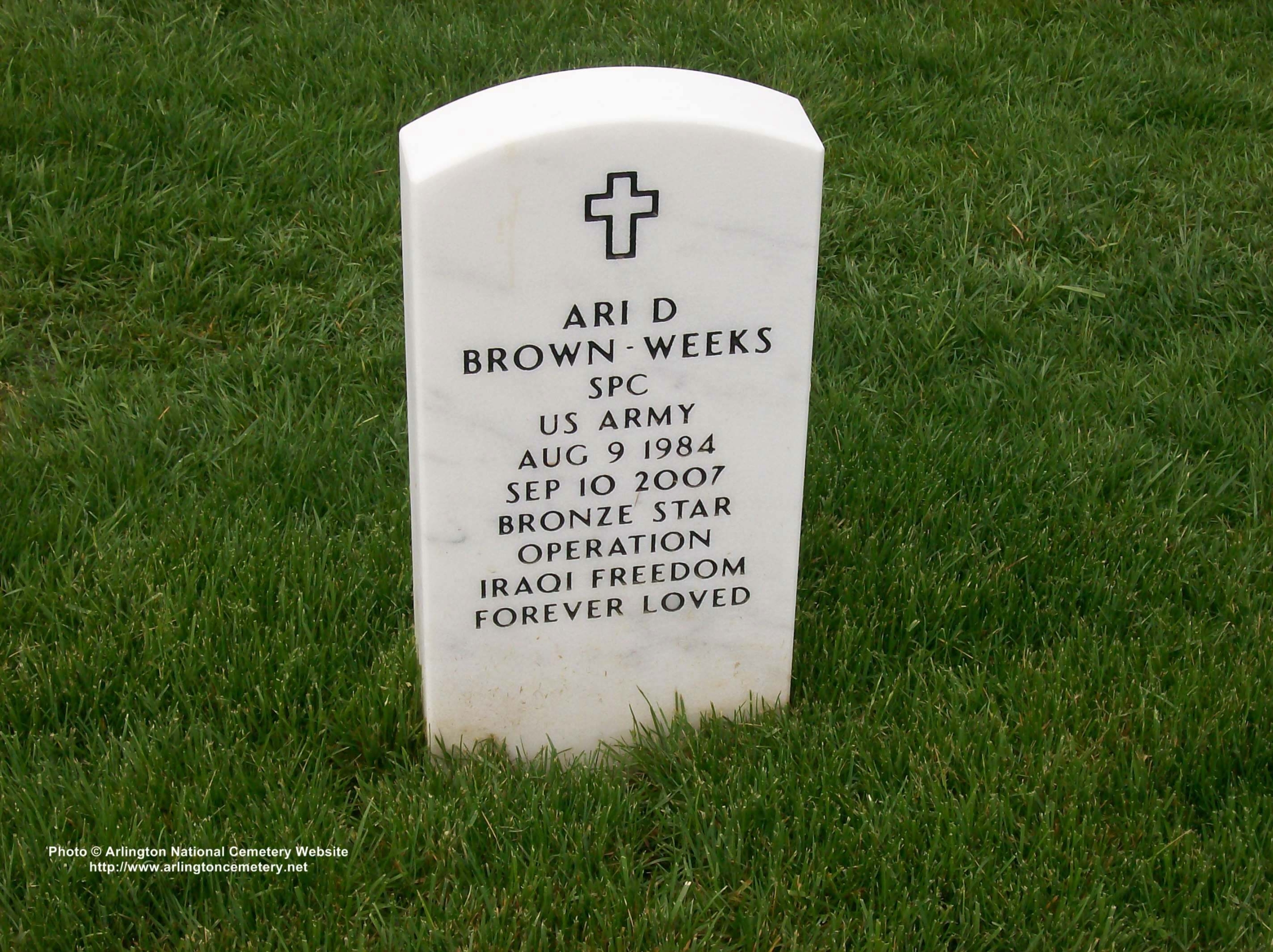 adbrown-weeks-gravesite-photo-may-2008-001
