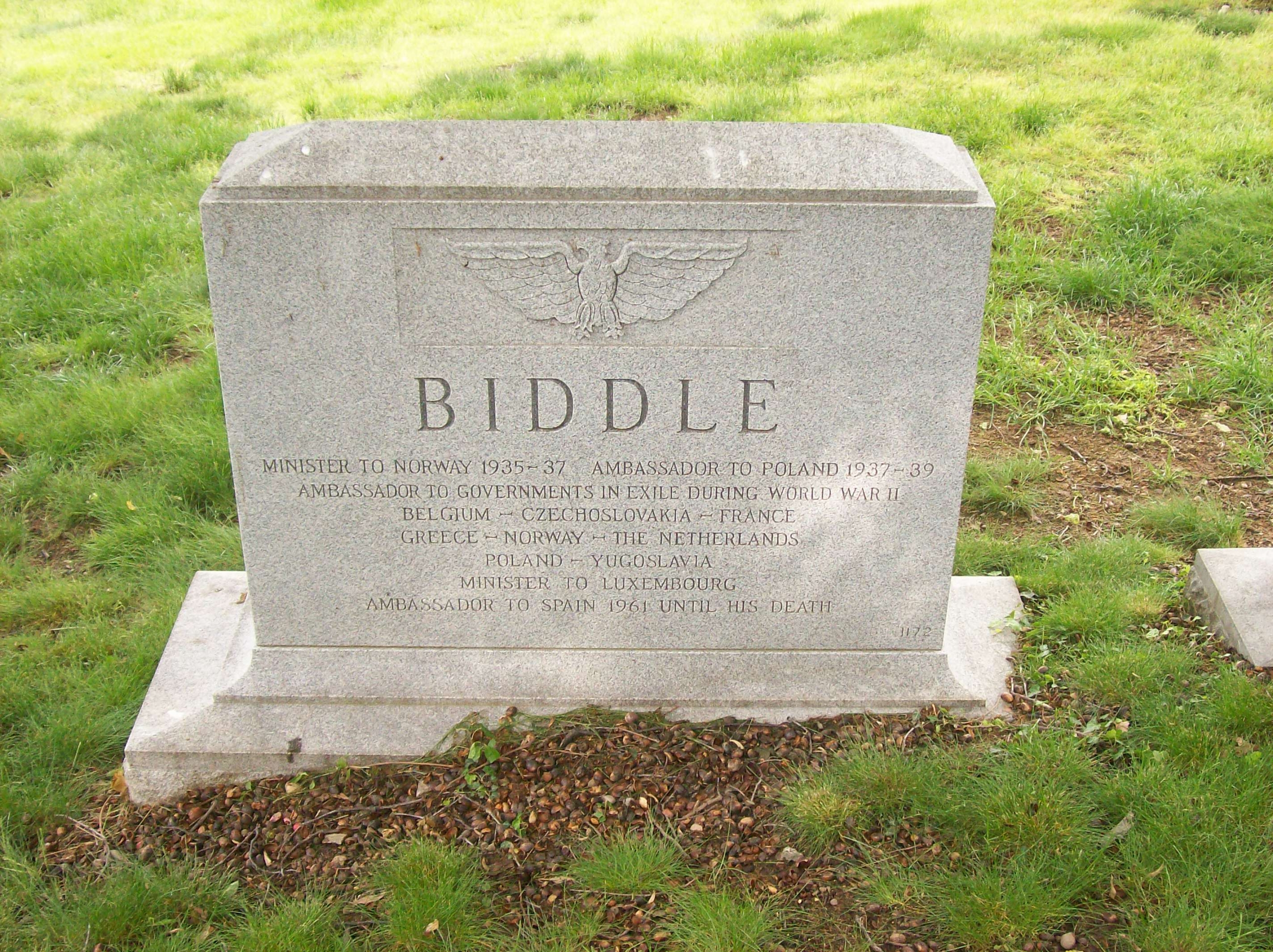ajdbiddlejr-gravesite-photo-may-2008-002