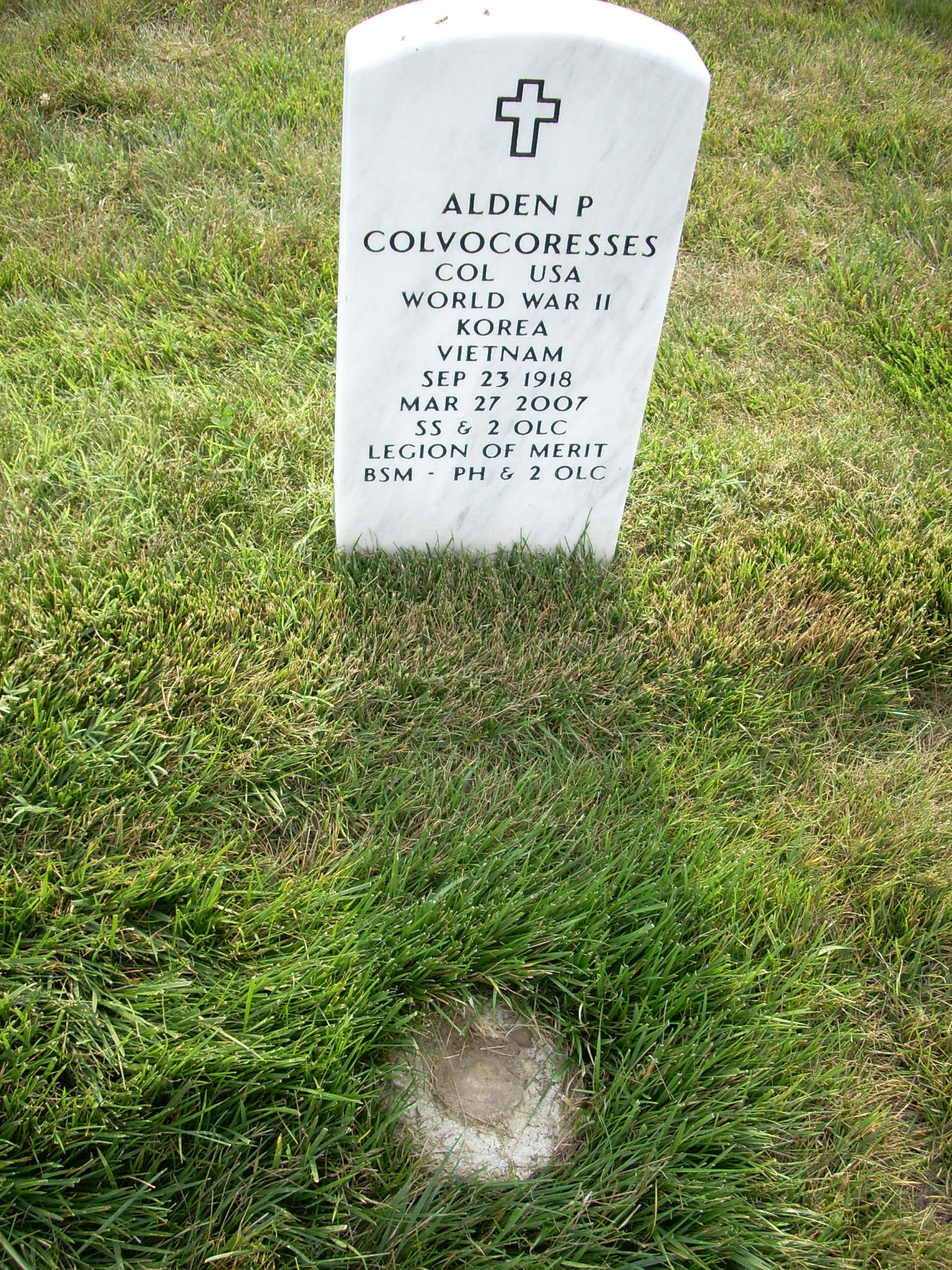 apcolovocoresses-gravesite-photo-july-2008-001