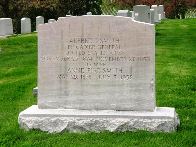 atsmith-gravesite-photo-november-2009-001
