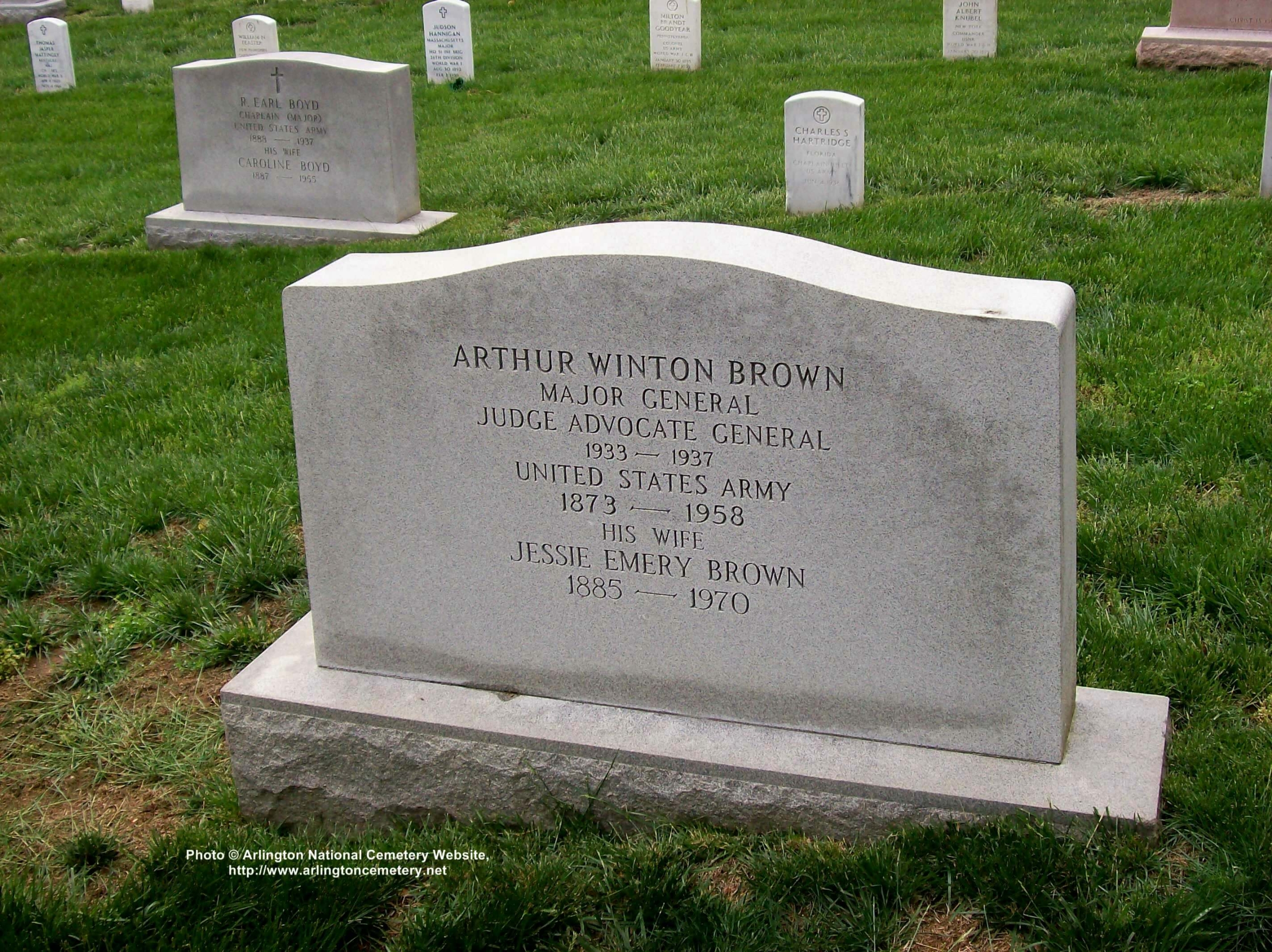 awbrown-gravesite-photo-may-2008-001