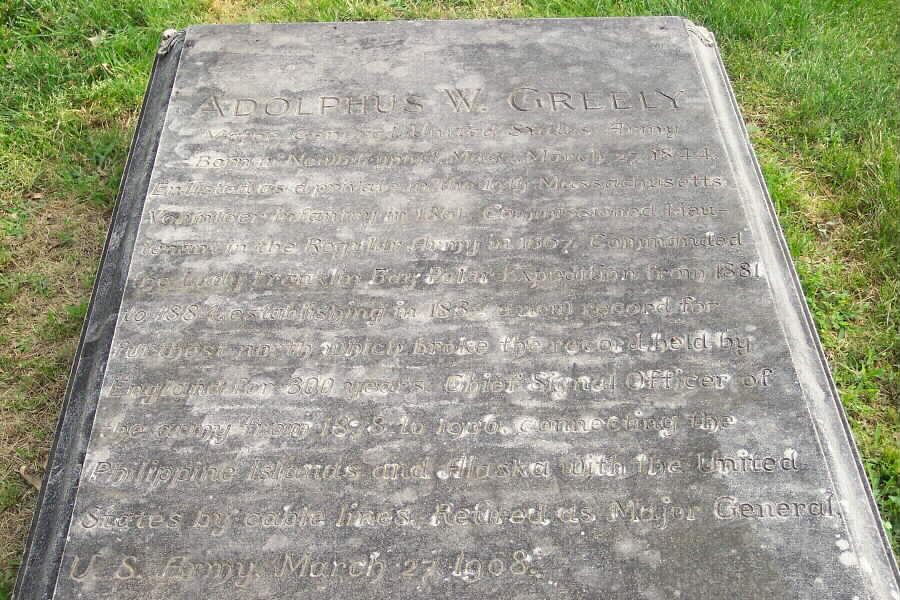 awgreely-gravesite-section1-062803