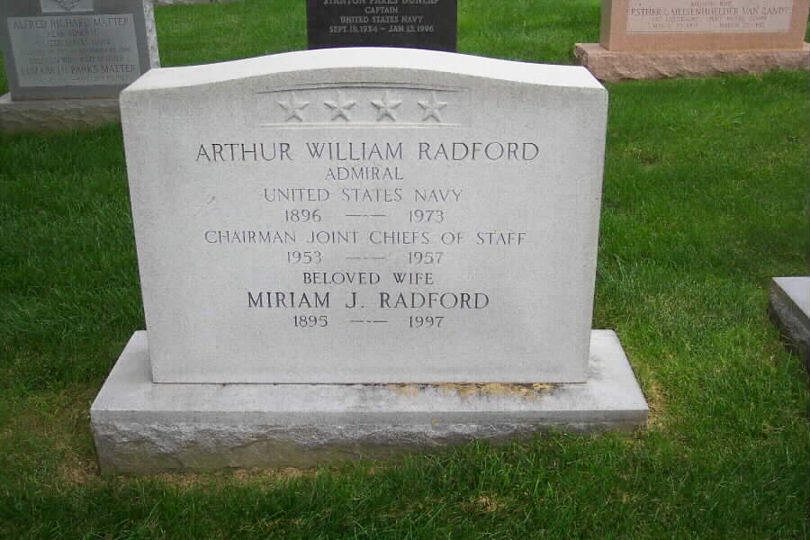 awradford-gravesite-section30-062803