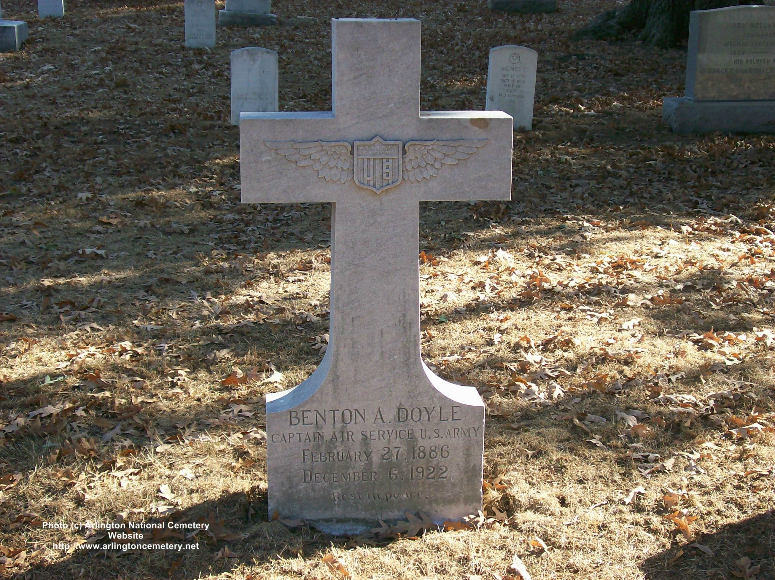 badoyle-gravesite-photo-october-2007-001