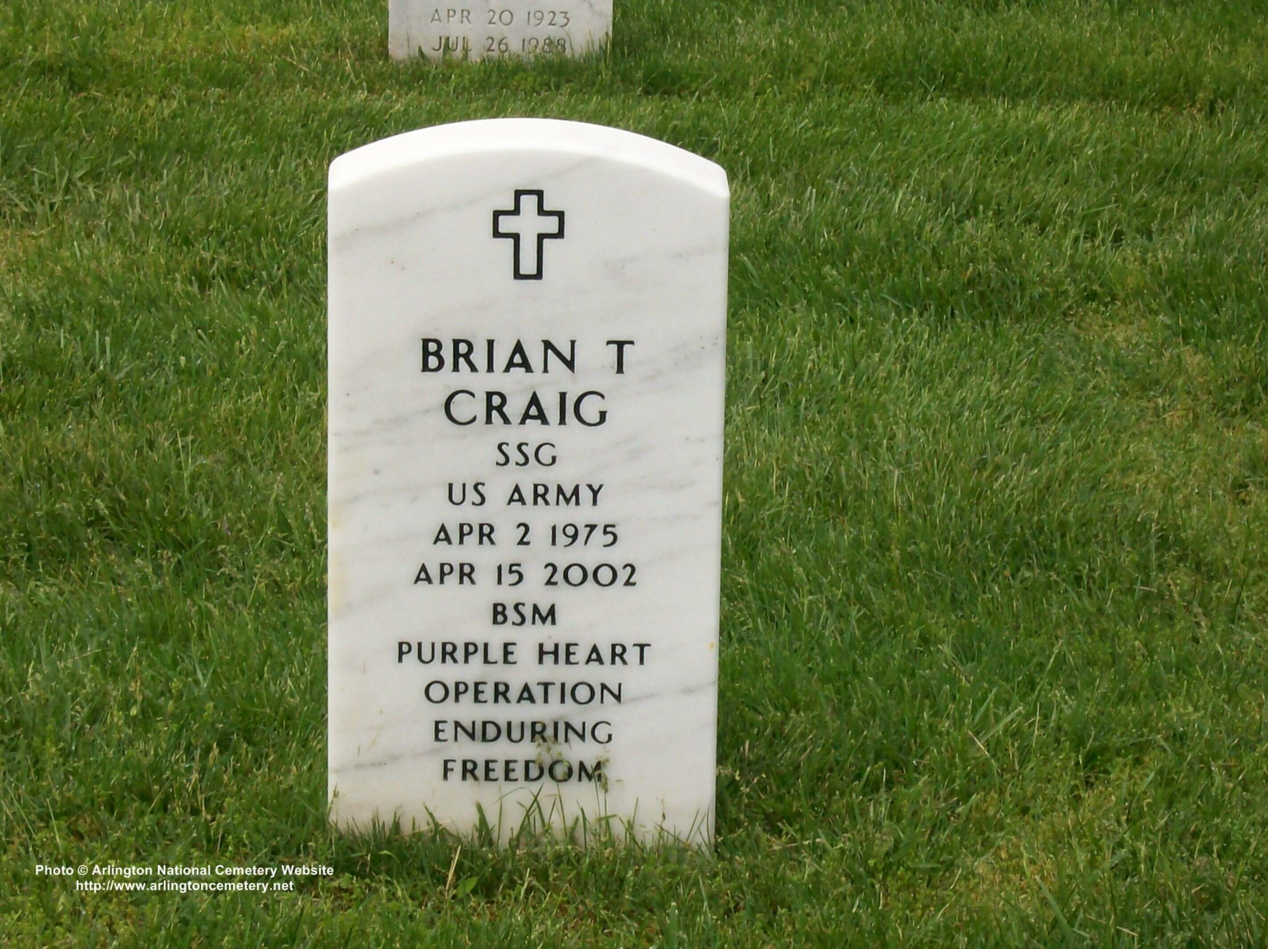 btcraig-gravesite-photo-may-2008-001