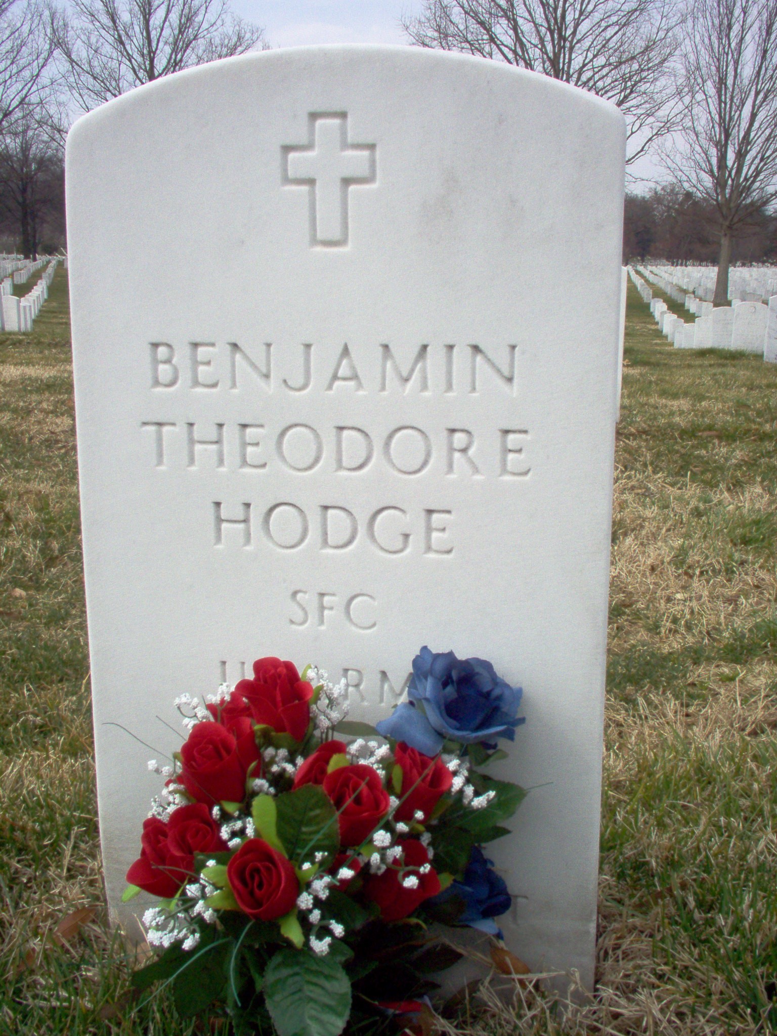 bthodge-gravesite-photo-march-2006-001