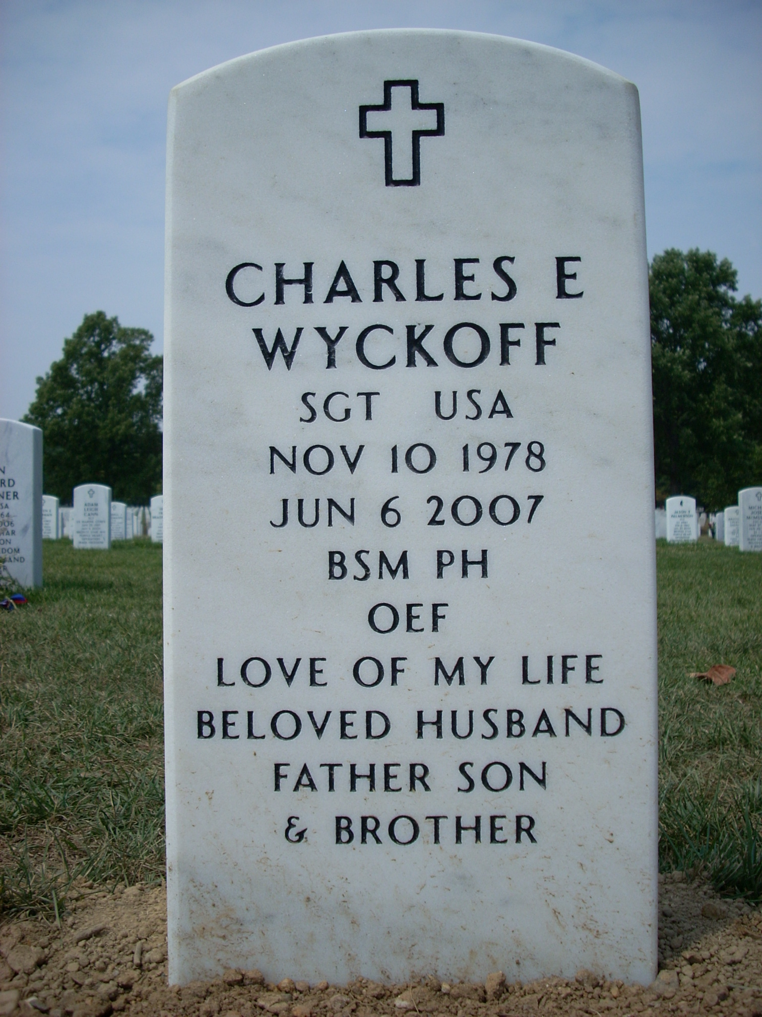 cewyckoff-gravesite-photo-august-2007-001