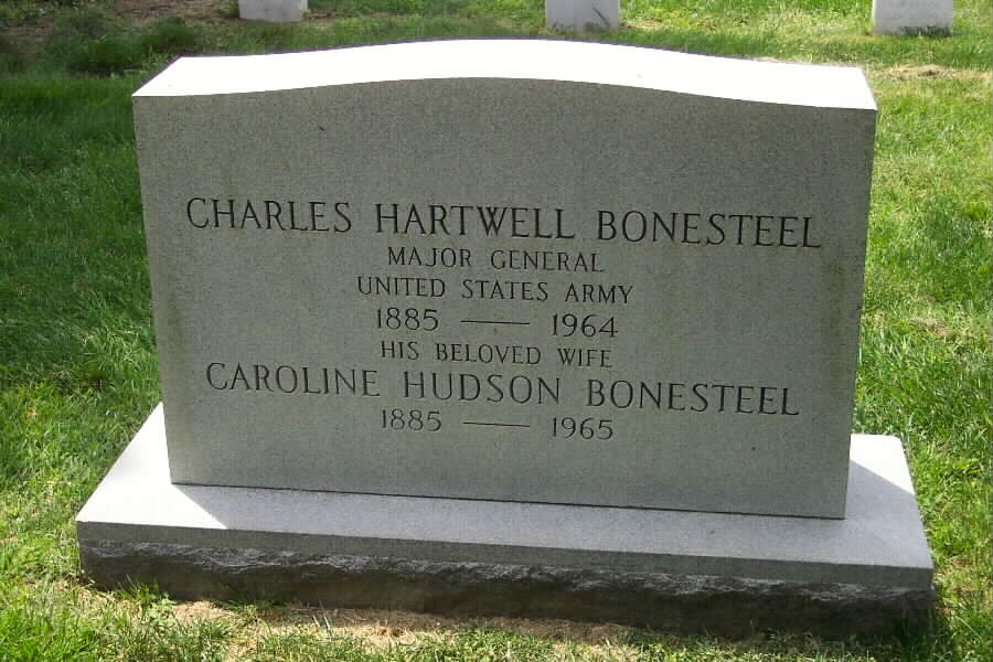 chbonesteel-gravesite-section3-062803