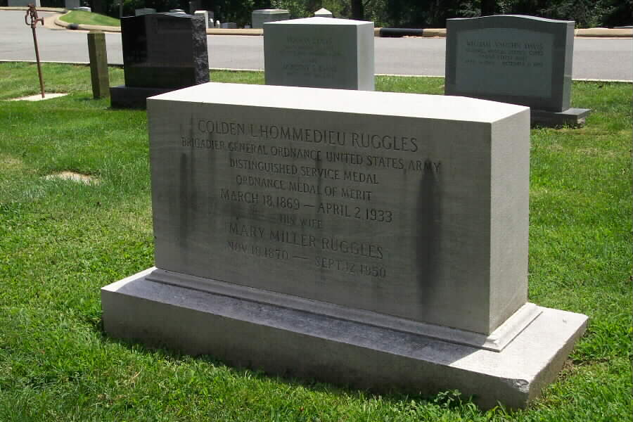 clruggles-gravesite-section3-062803