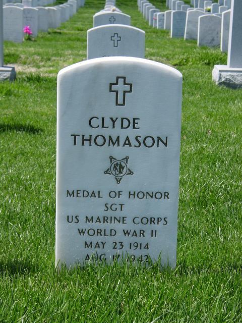 clyde-thomason-gravesite-photo-july-2007-001