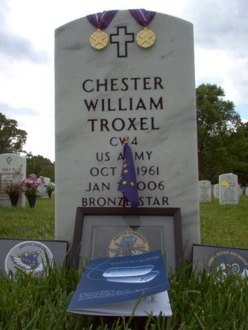 cwtroxel-gravesite-photo-5-21-06-002