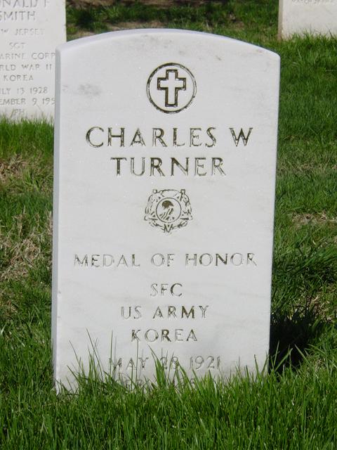 cwturner-gravesite-photo-july-2007-001