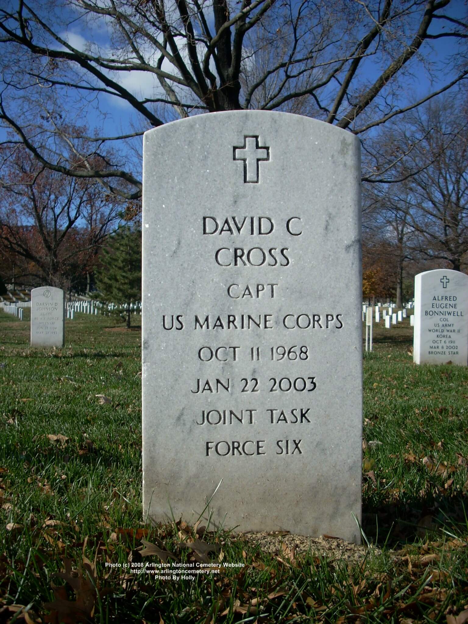 dccross-gravesite-photo-november-2008-002