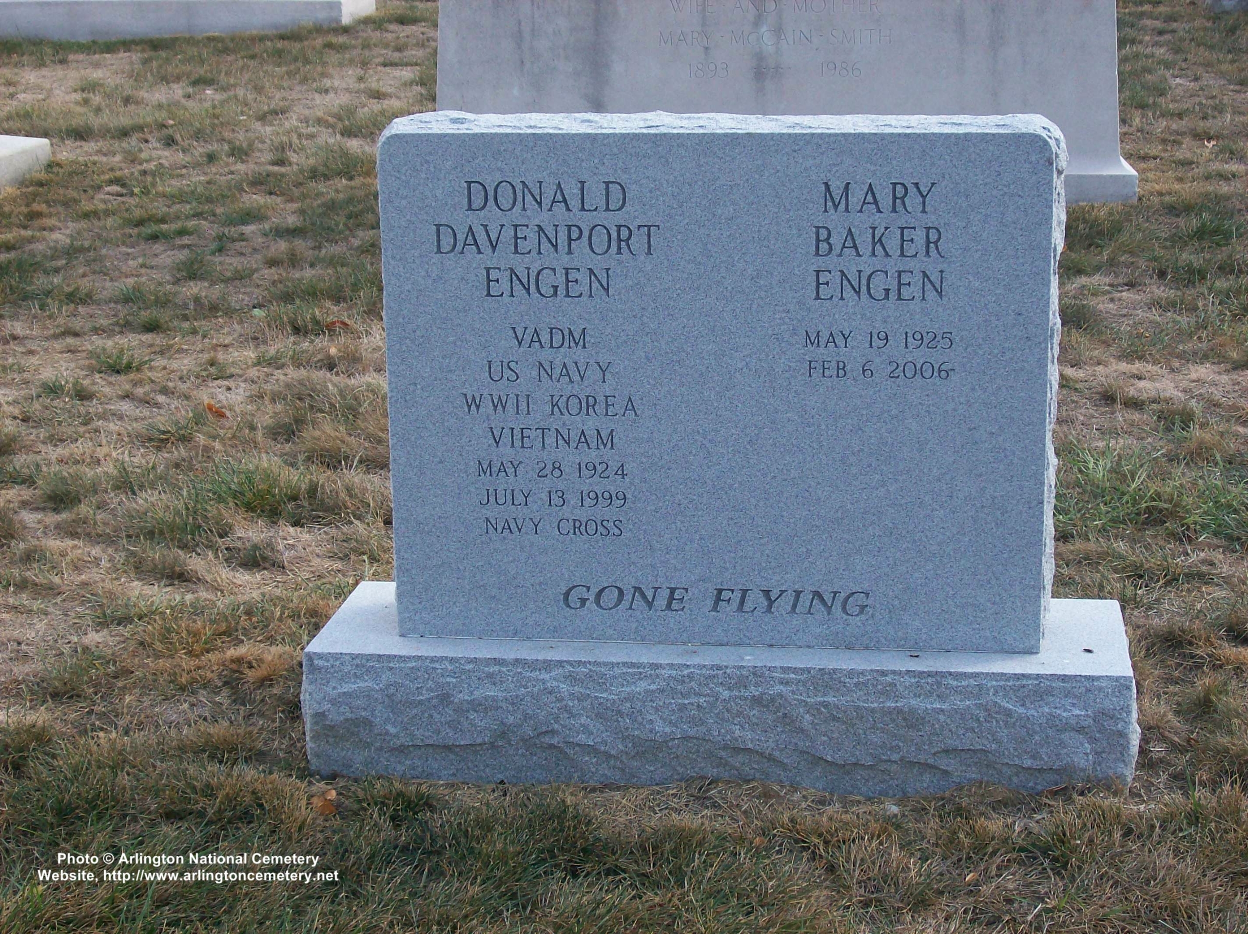 ddengen-gravesite-photo-october-2007-001