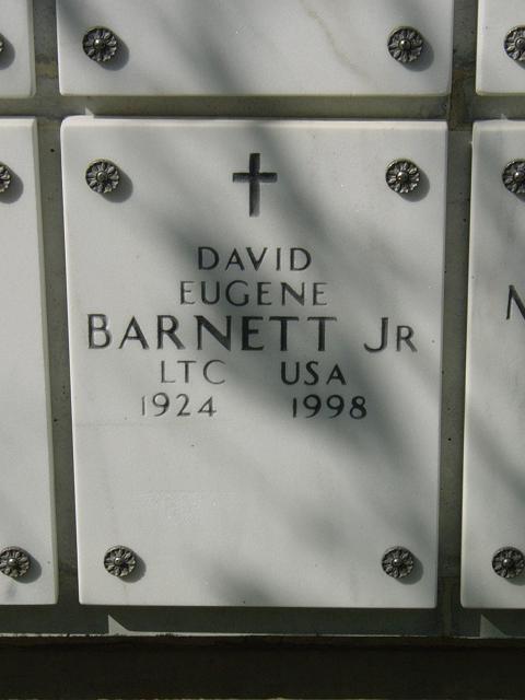 debarnettjr-gravesite-photo-august-2006