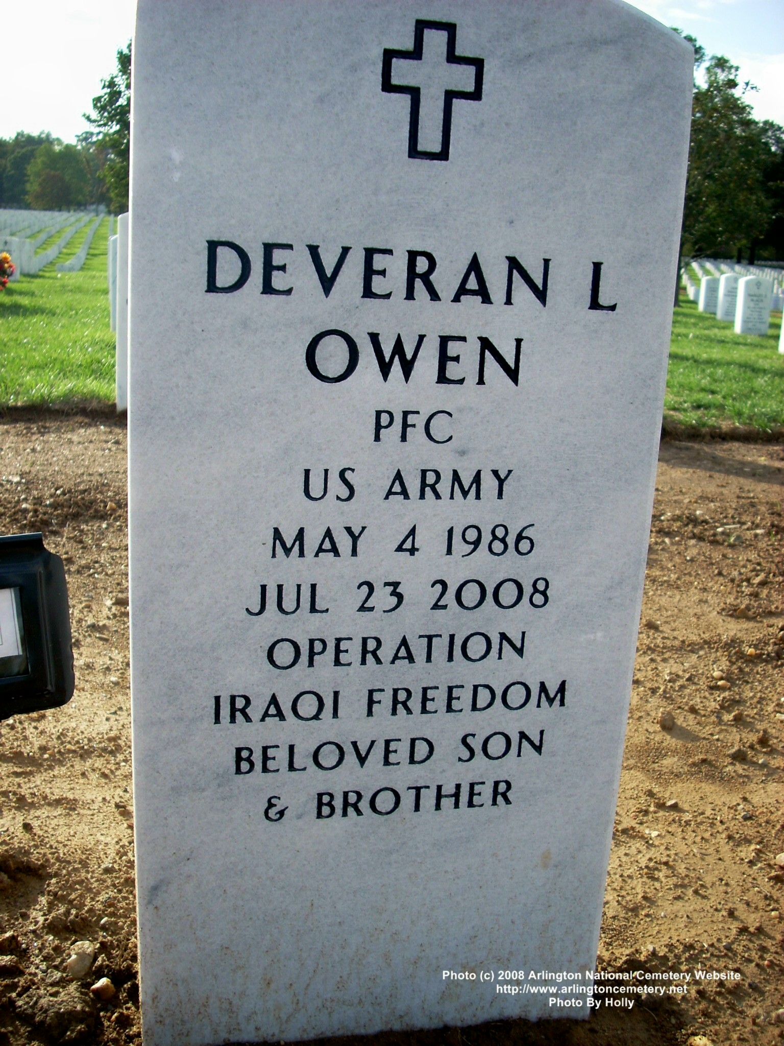dlowen-gravesite-photo-november-2008-002