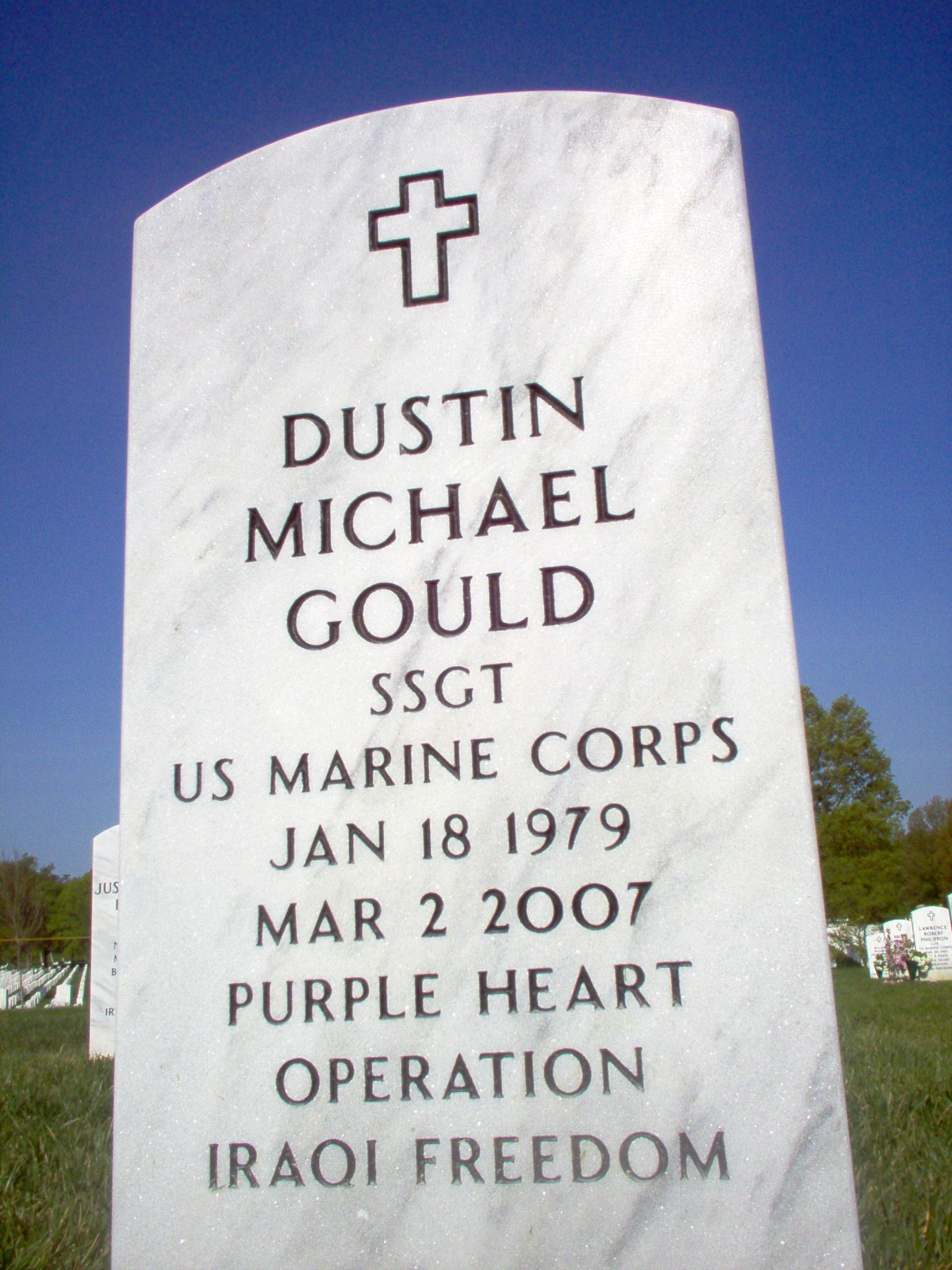 dmgould-gravesite-photo-april-2007-002
