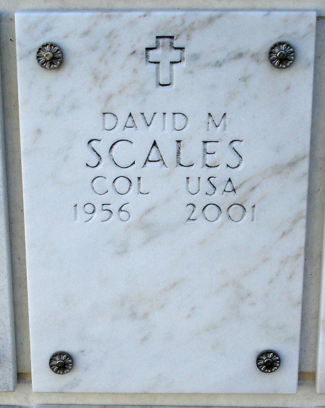 dmscales-gravesite-photo-september-2006-001