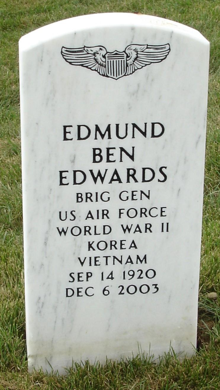ebedwards-gravesite-photo-august-2006-001