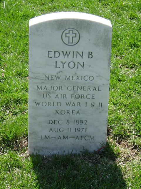 eblyon-gravesite-photo-june-2007-001