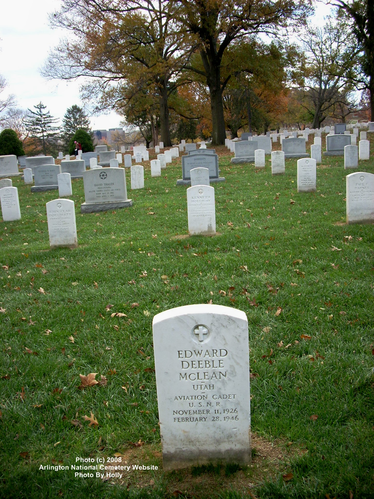edmclean-gravesite-photo-november-2008-002