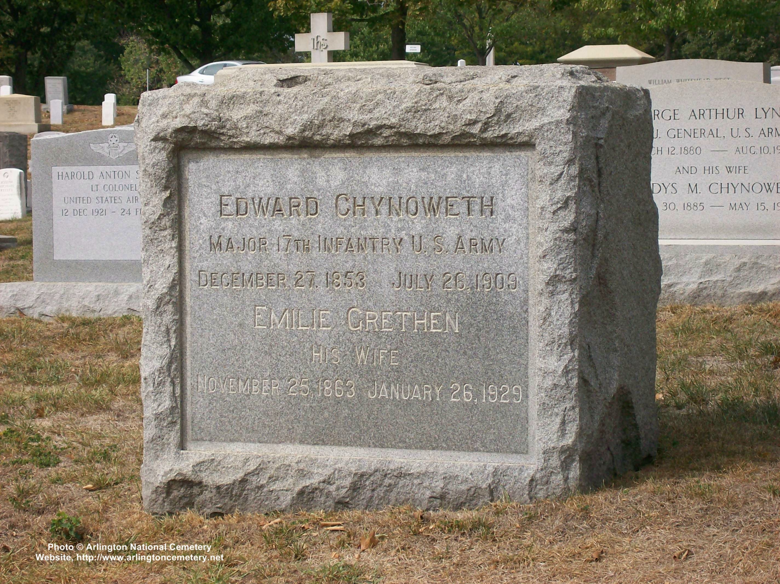 edward-chynoweth-gravesite-photo-october-2007-001