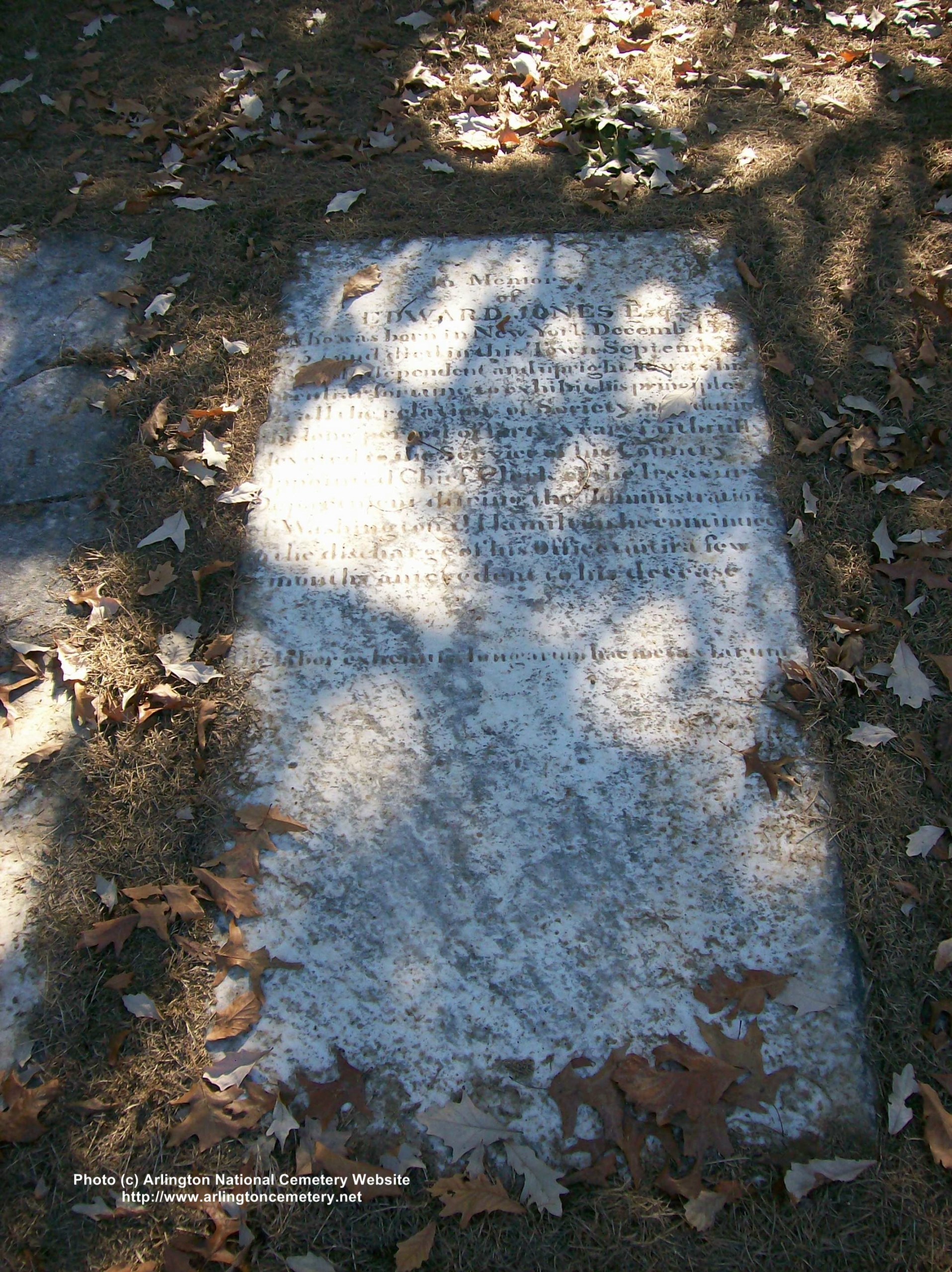 edward-jones-gravesite-photo-october-2007-001