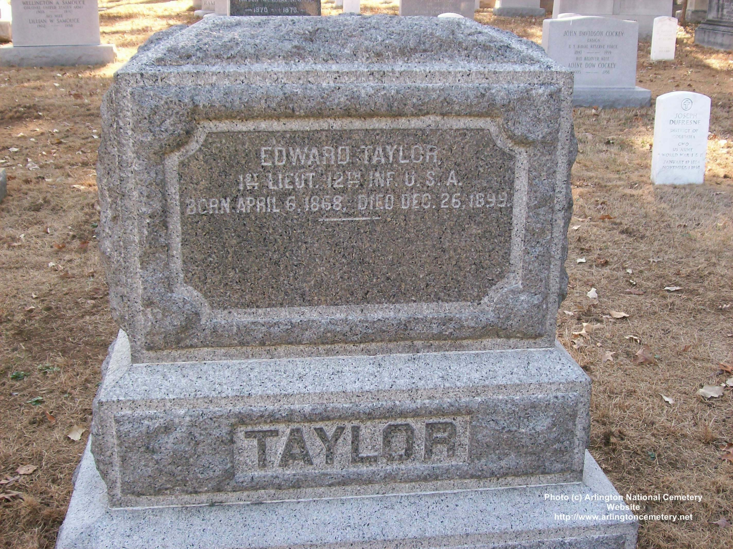 edward-taylor-gravesite-photo-october-2007-001
