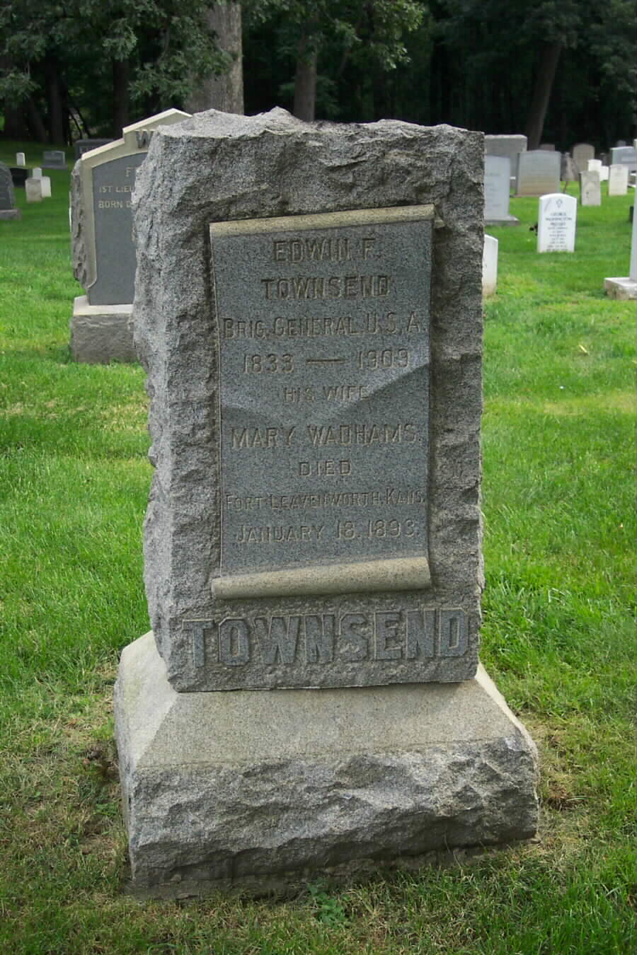 eftownsend-gravesite-section1-062803