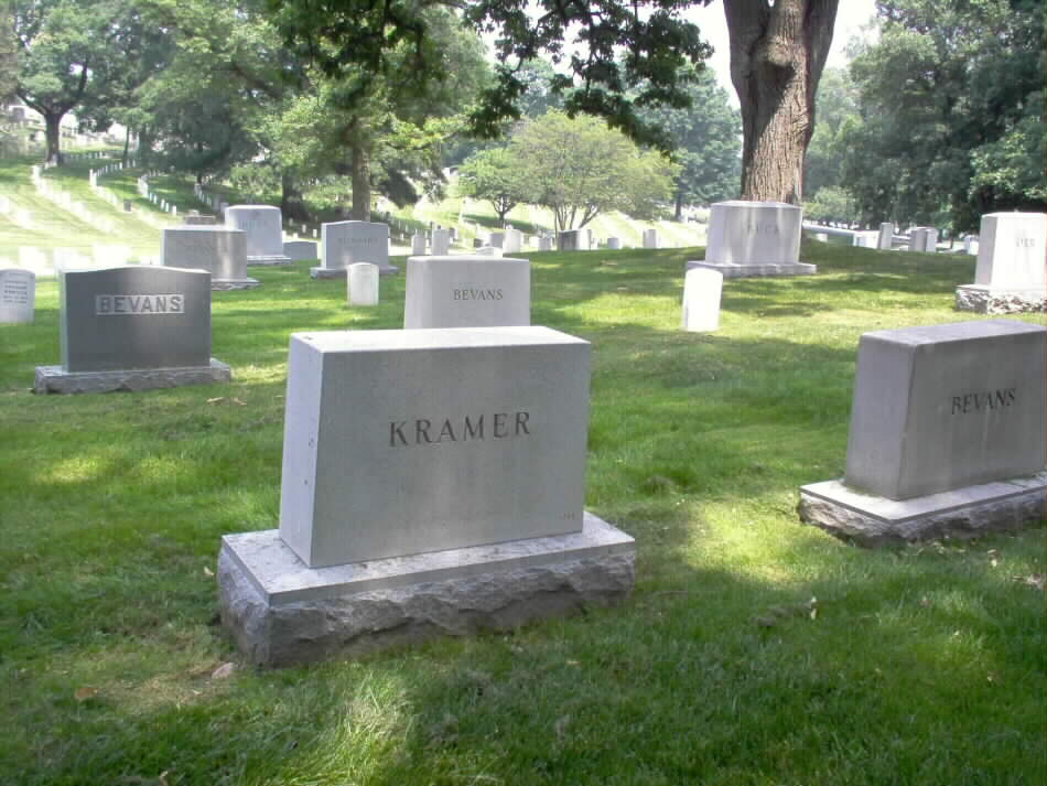floyd-kramer-gravesite-photo-june-2006-002