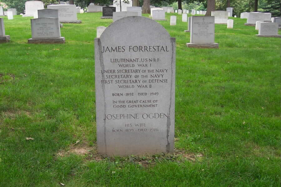 forrestal-gravesite-04-section30-062803