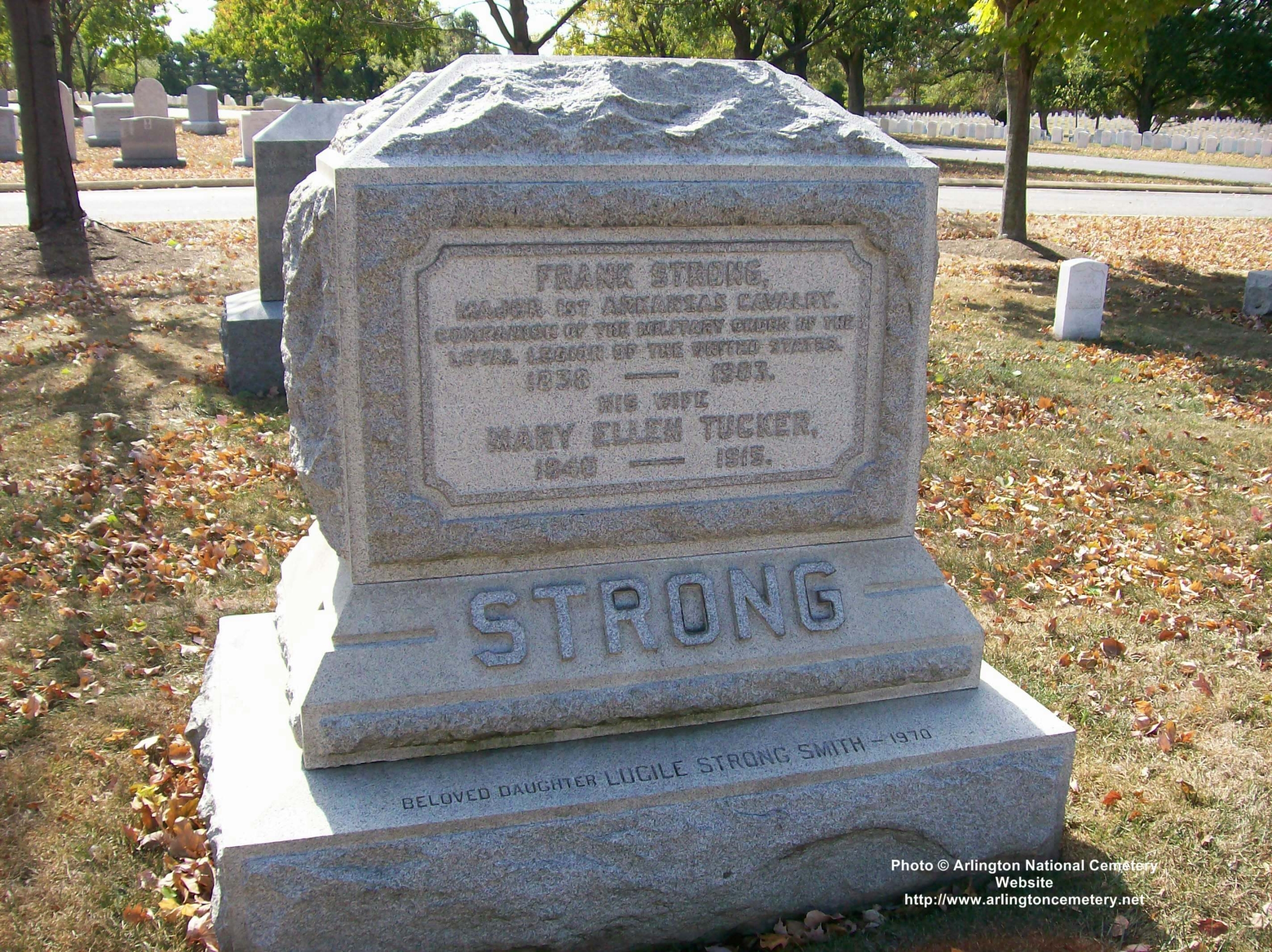 frank-strong-gravesite-photo-october-2007-001