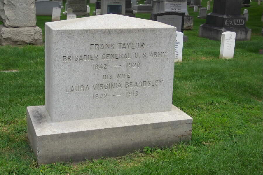 frank-taylor-gravesite-section1-062803