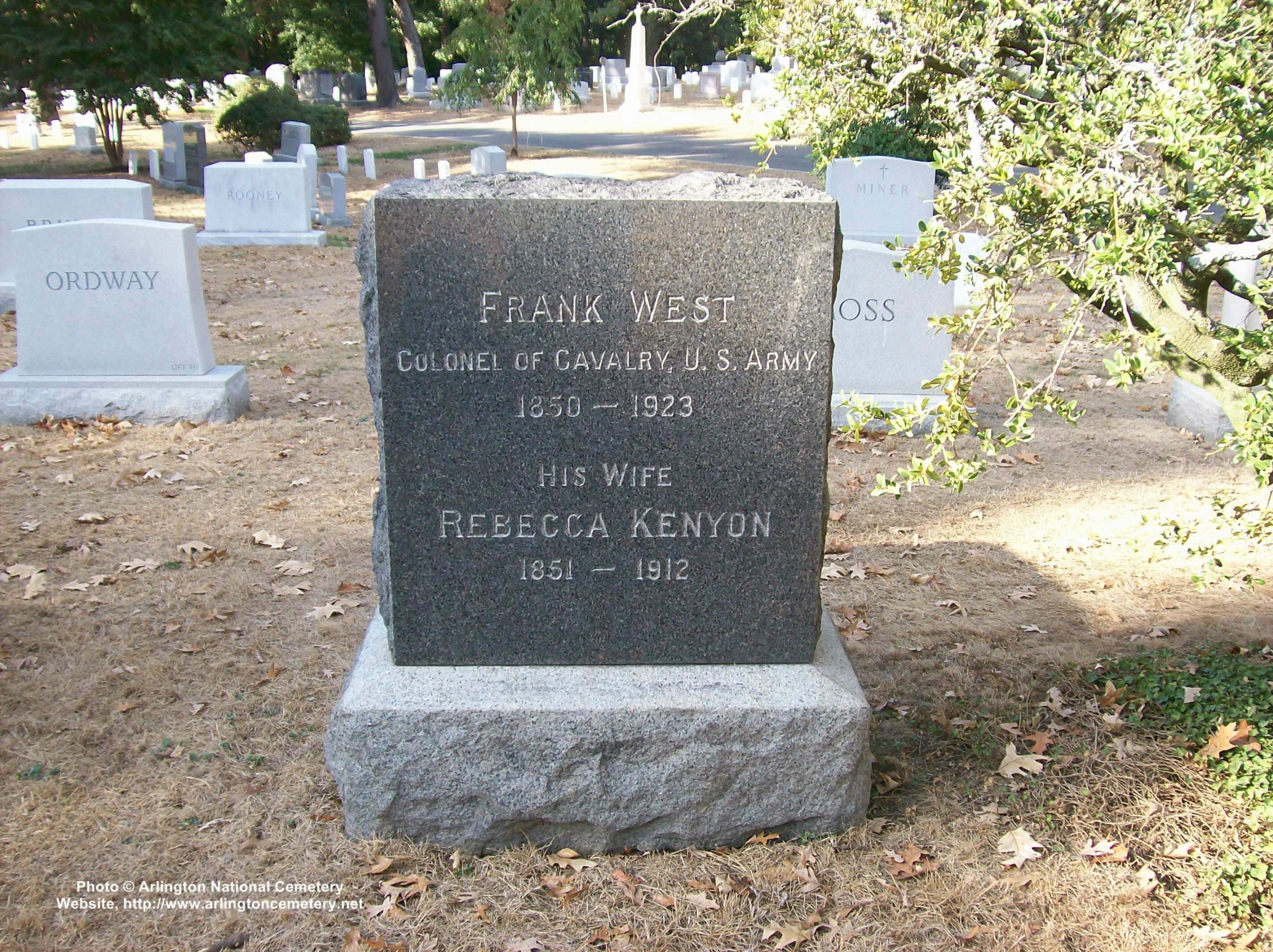 frank-west-gravesite-photo-october-2007-001