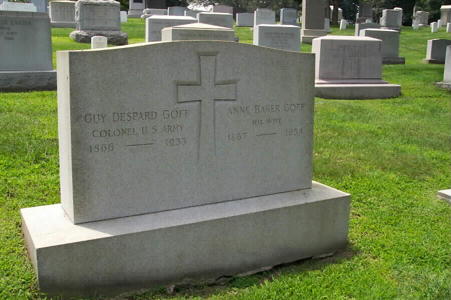 gdgoff-gravesite-01-section3-062803