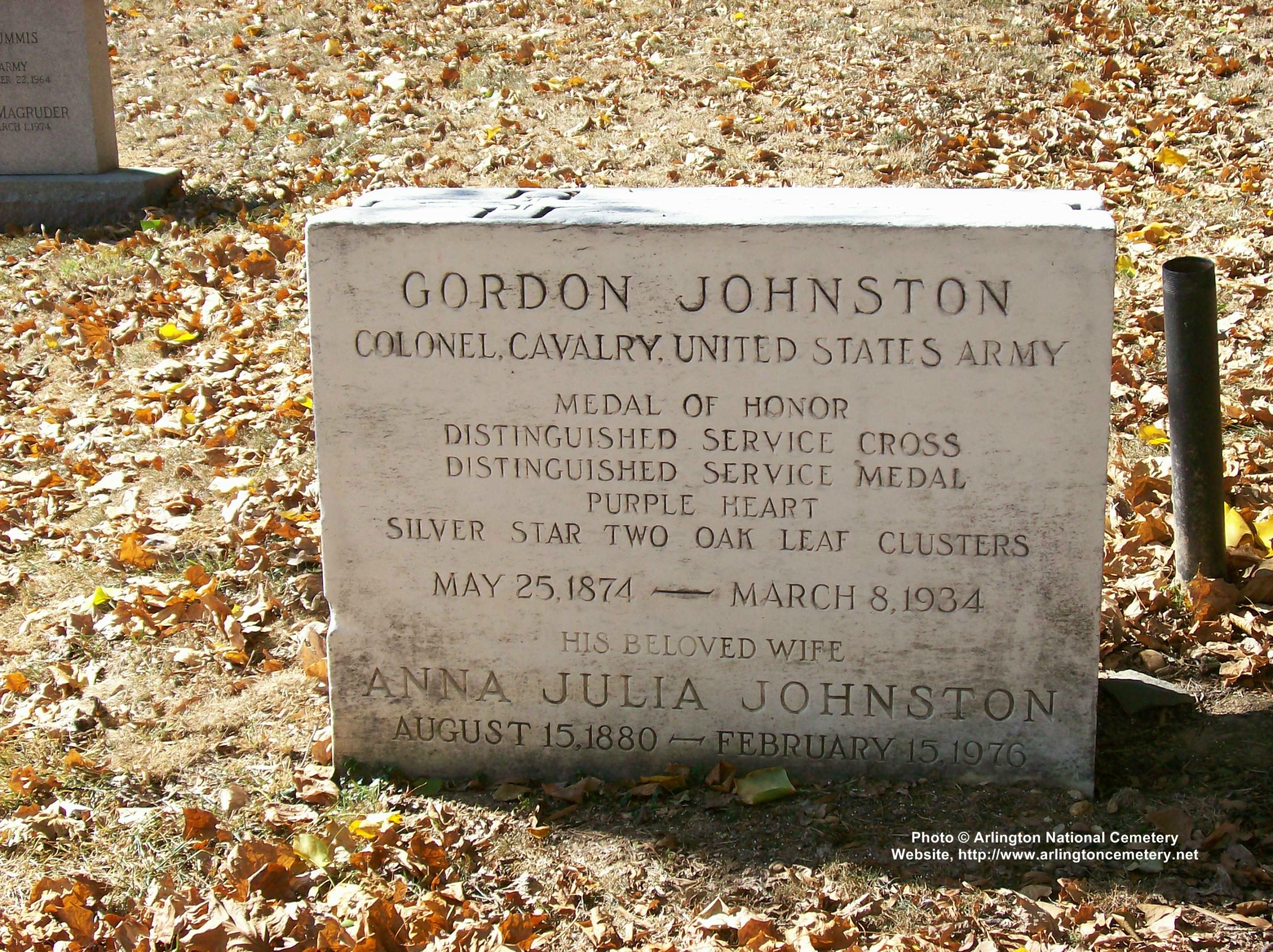 gordon-johnston-gravesite-photo-october-2007-001