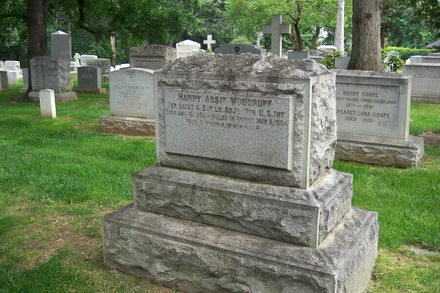 hawoodruff-gravesite-section1-062803
