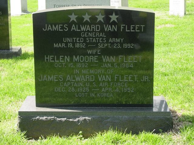 javanfleet-gravesite-photo
