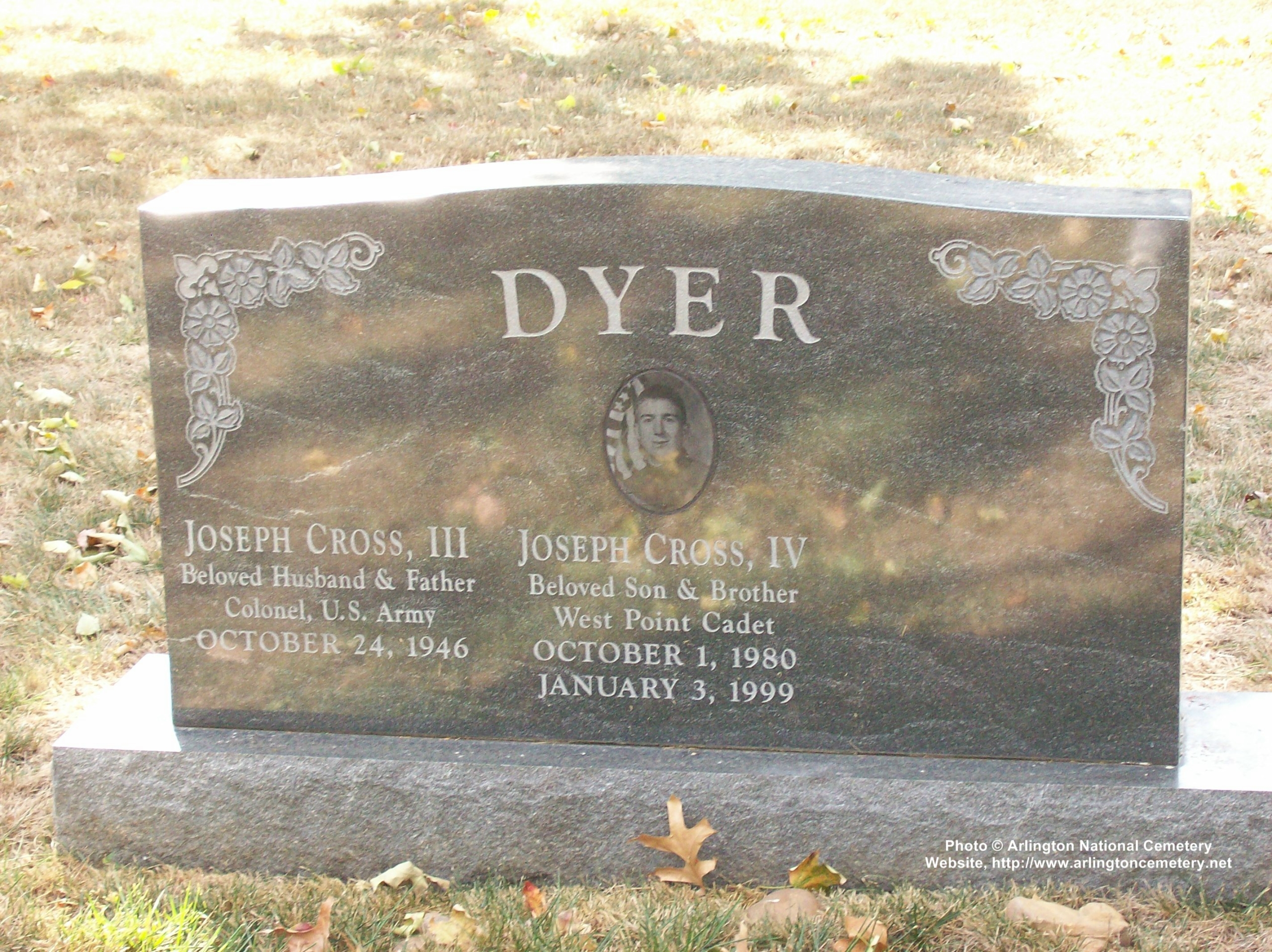 jcdyer4-gravesite-photo-october-2007-001