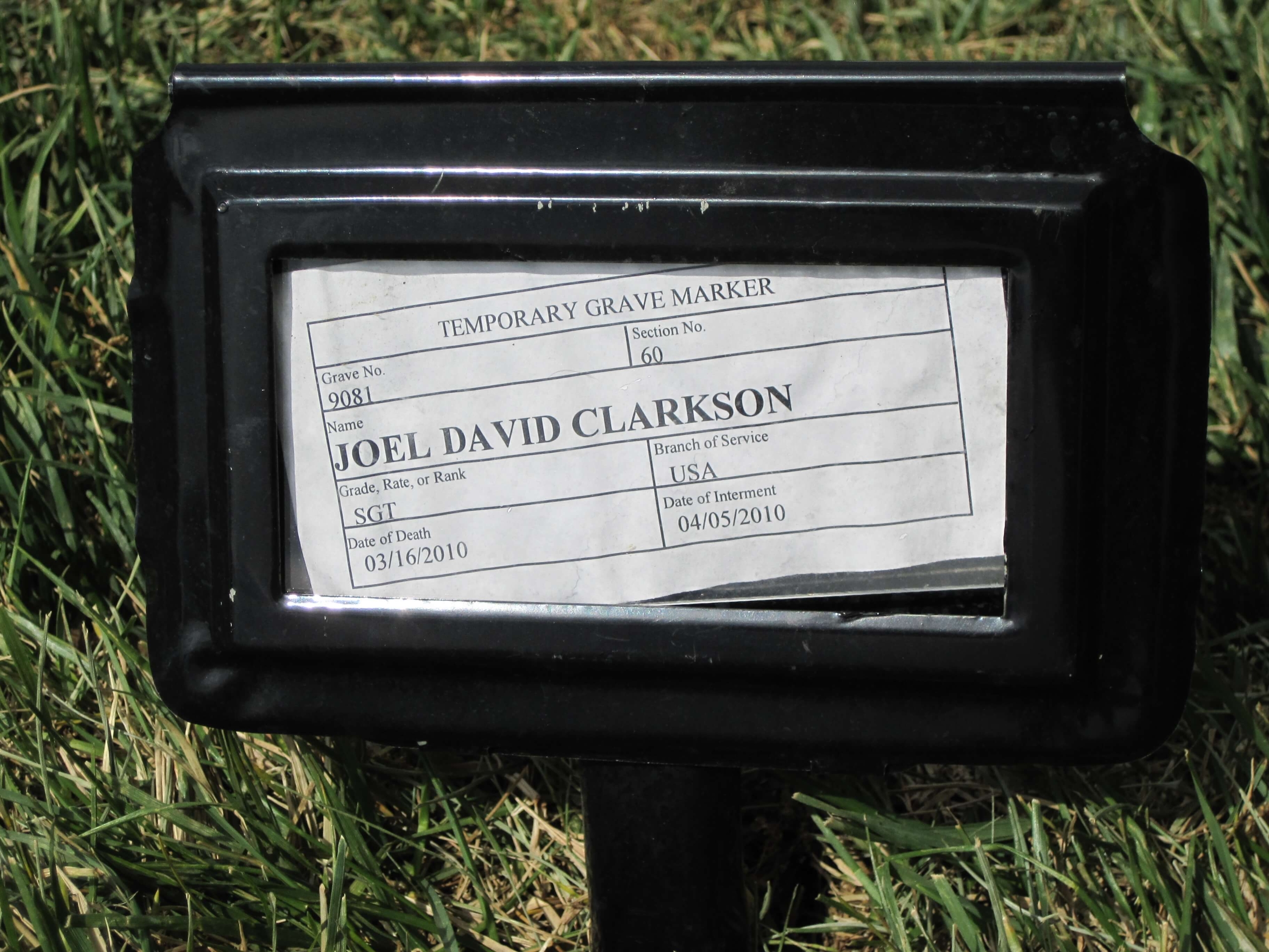 jdclarkson-gravesite-photo-by-eileen-horan-april-2010-001
