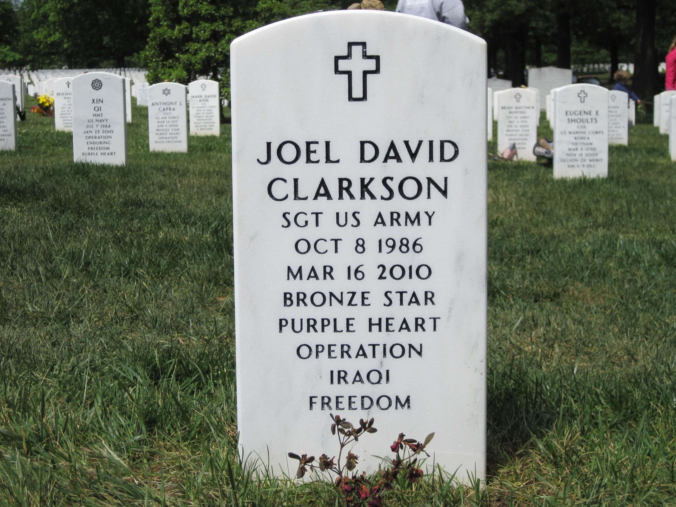 jdclarkson-gravesite-photo-by-eileen-horan-may-2010-001