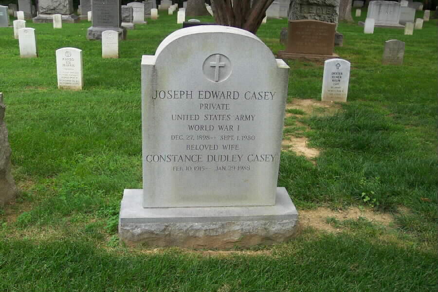 jecasey-gravesite-01-section1-062803