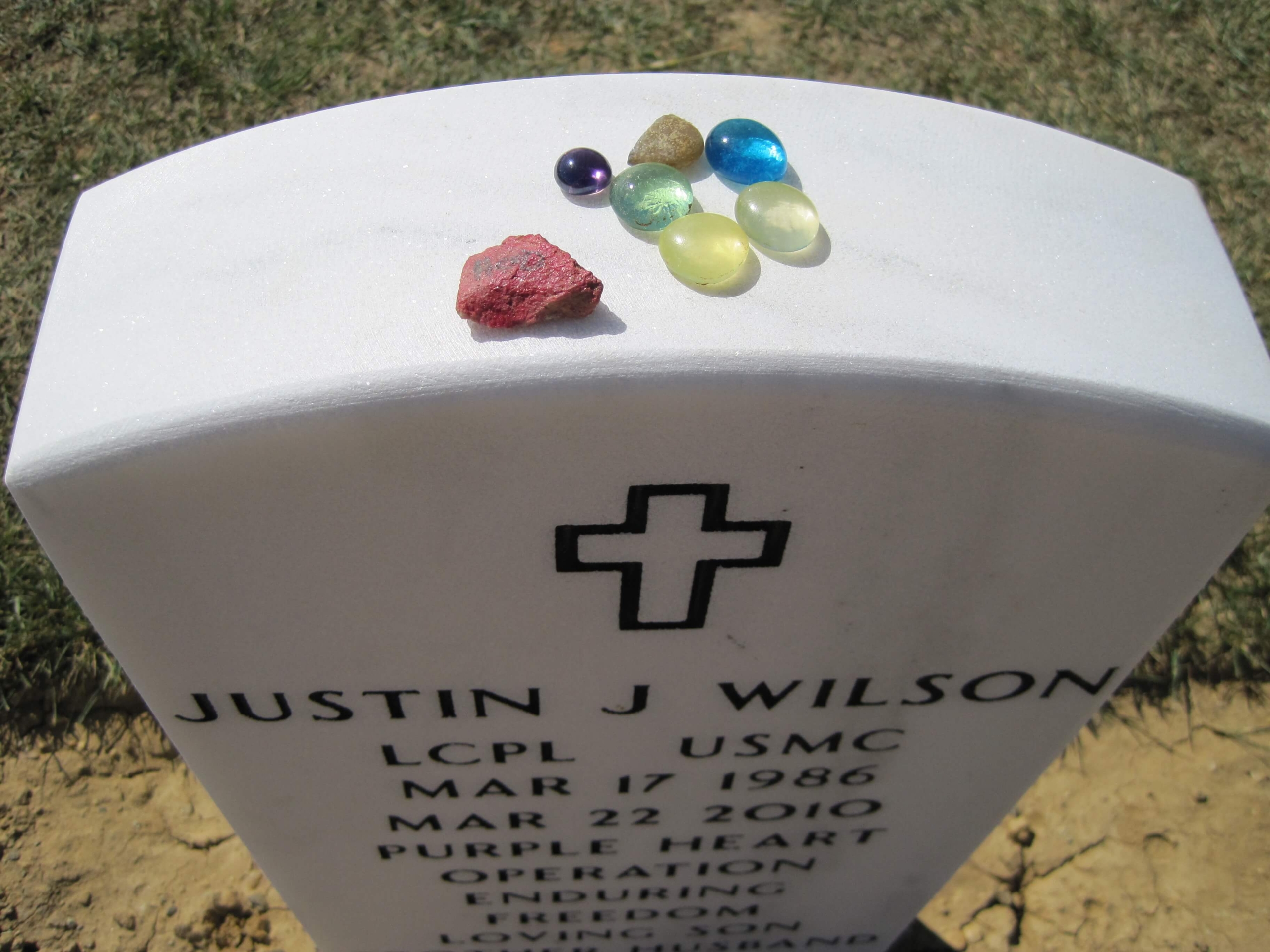 jjwilson-gravesite-photo-by-eileen-horan-september-2010-002