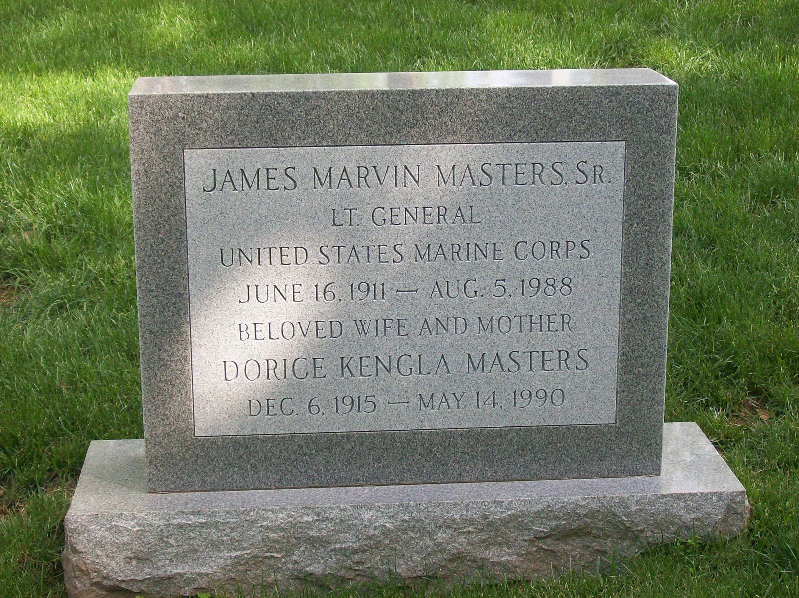 jmmasterssr-gravesite-photo-may-2008-001