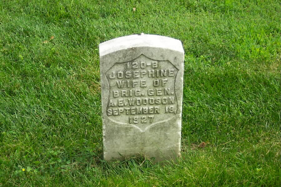 josephine-woodson-gravesite-section1-062803