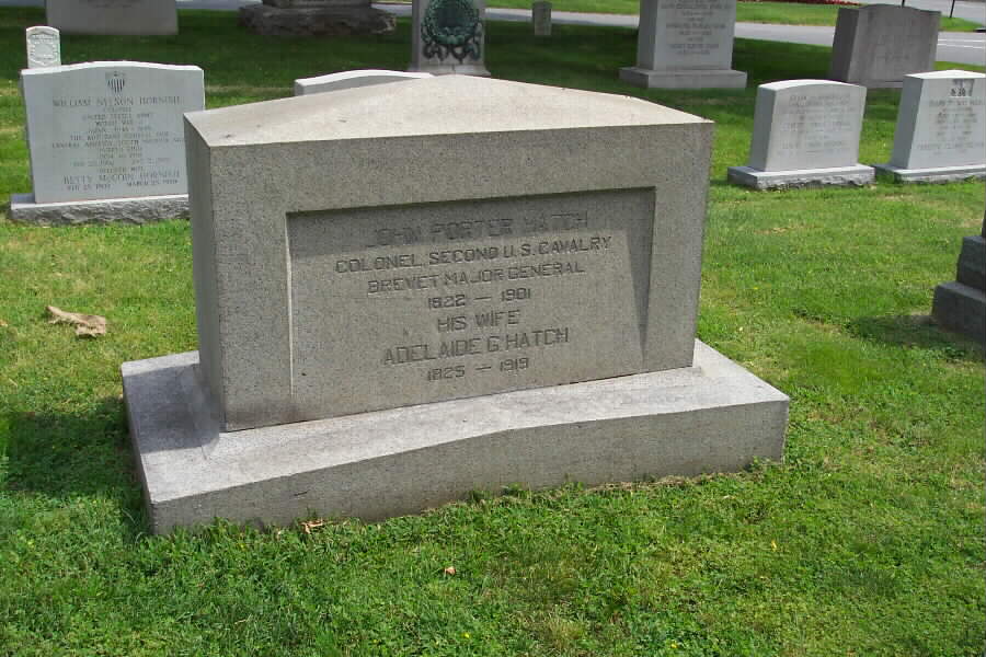jphatch-gravesite-section1-062803