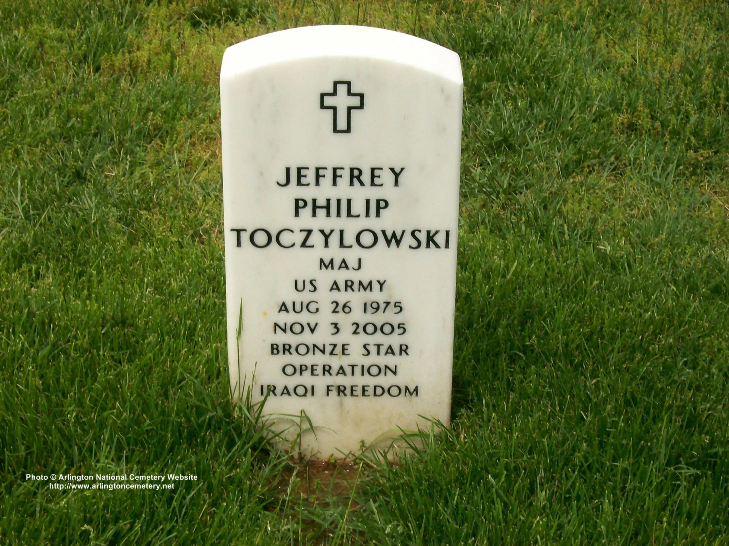 jptoczylowski-gravesite-photo-may-2008-001